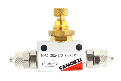 Foto af Camozzi Precision Flow Controller med 4 / 6mm kompressionsbeslag